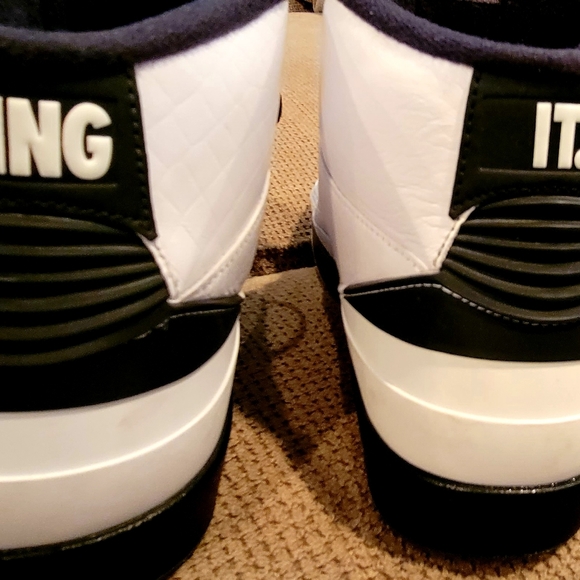 EUC AIR JORDAN'S - Picture 11 of 11